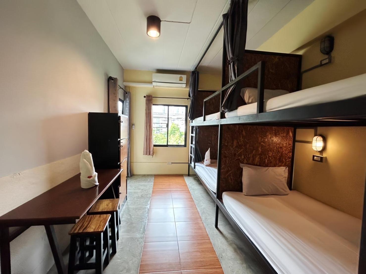 Hide Bangkok Hostel Eksteriør billede