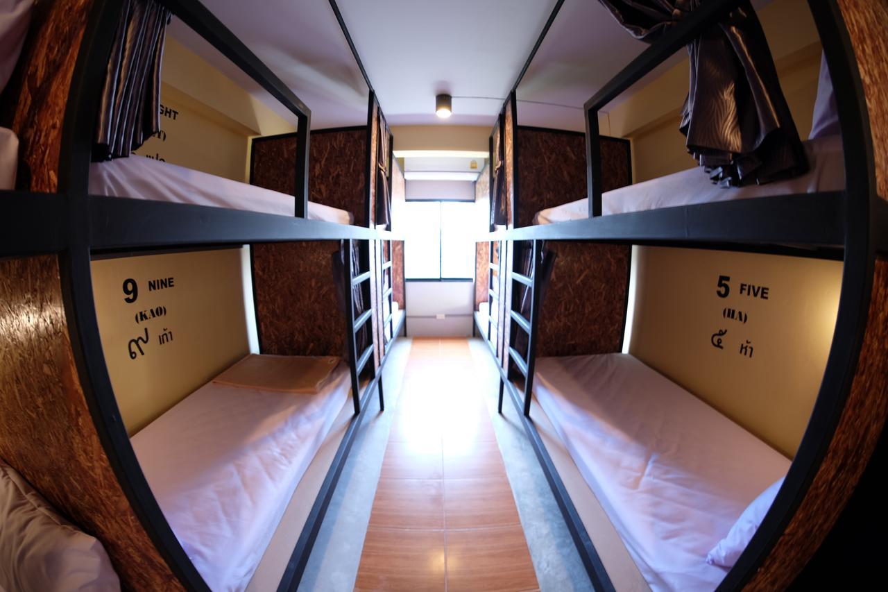 Hide Bangkok Hostel Eksteriør billede