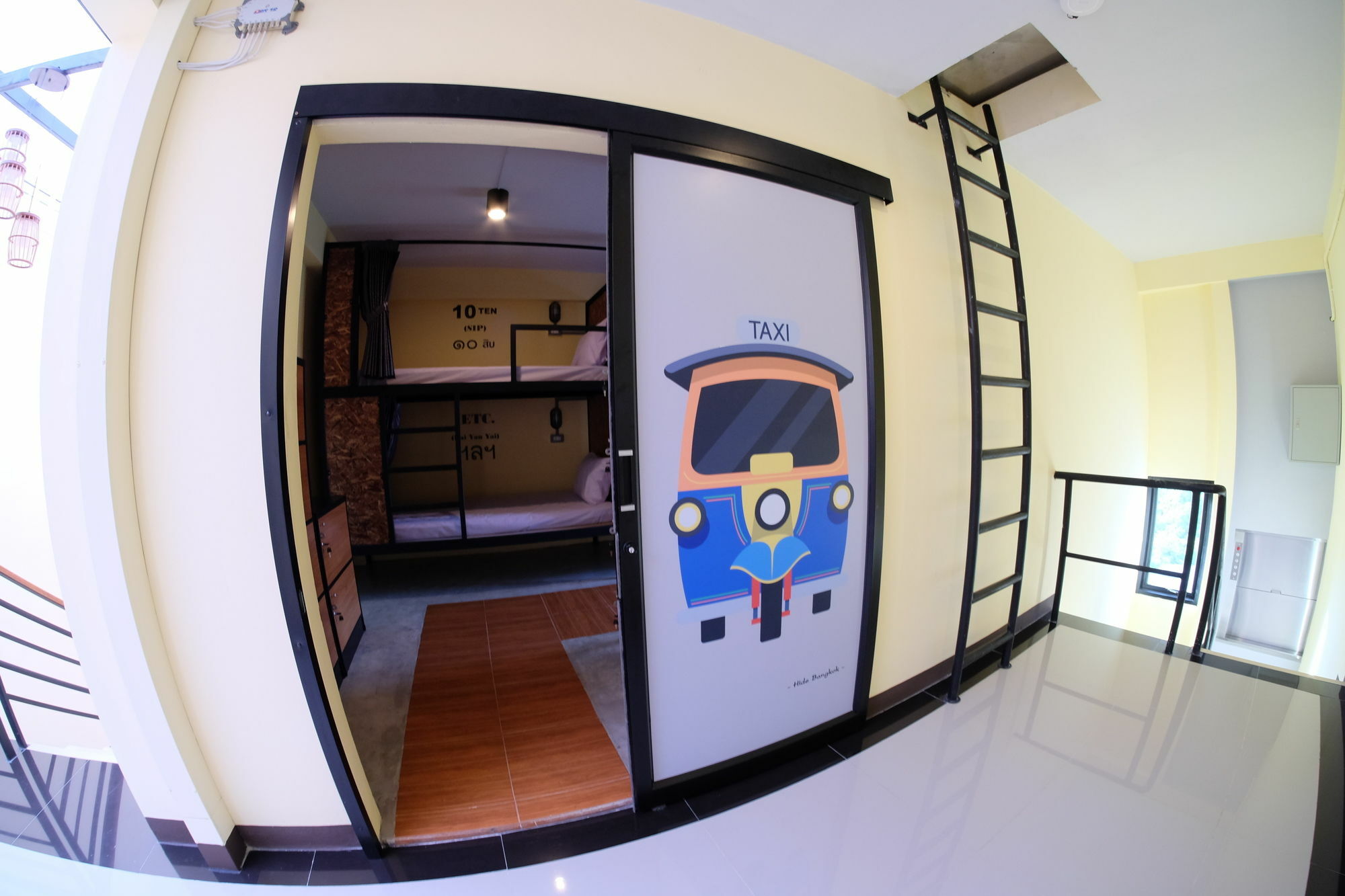 Hide Bangkok Hostel Eksteriør billede