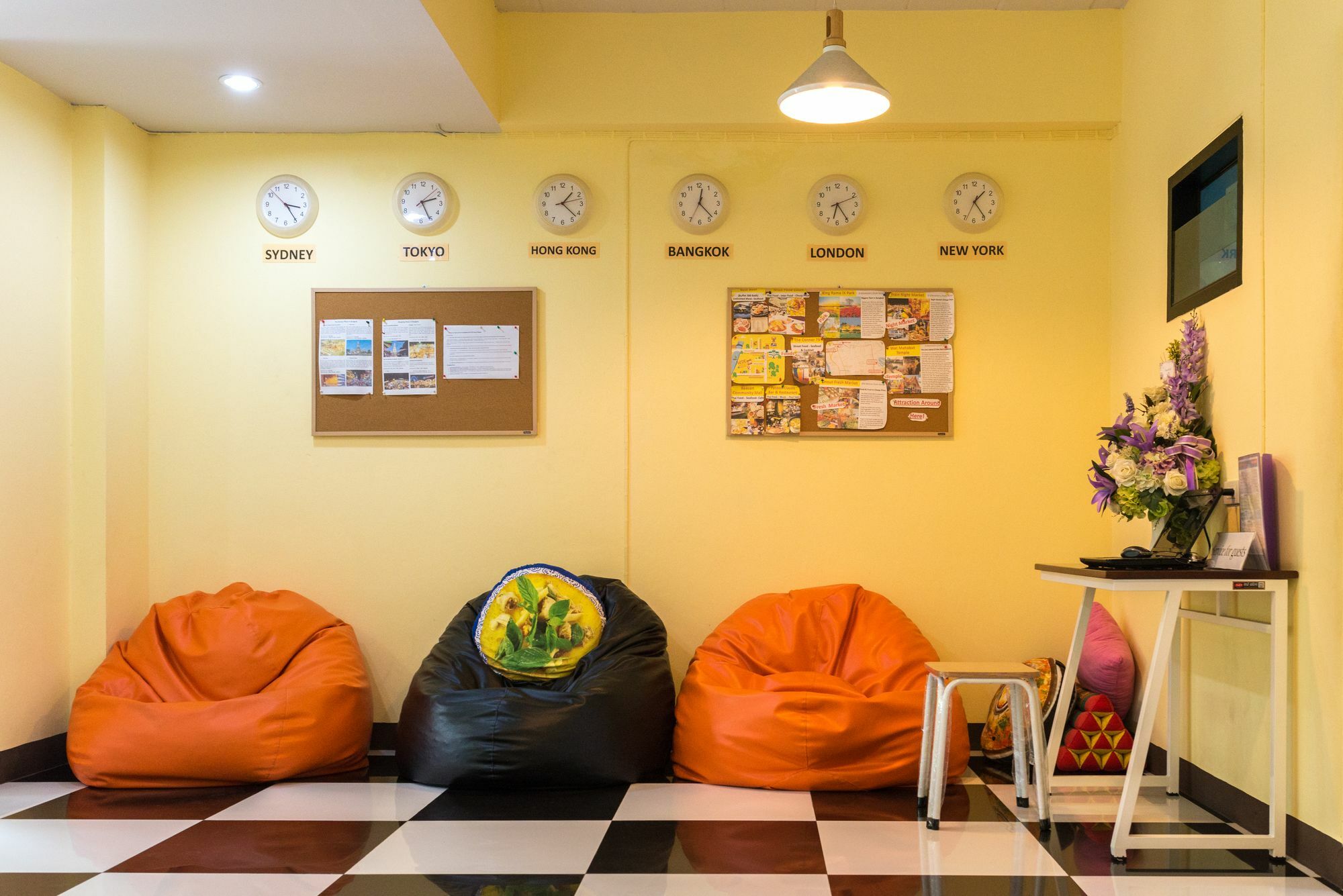 Hide Bangkok Hostel Eksteriør billede