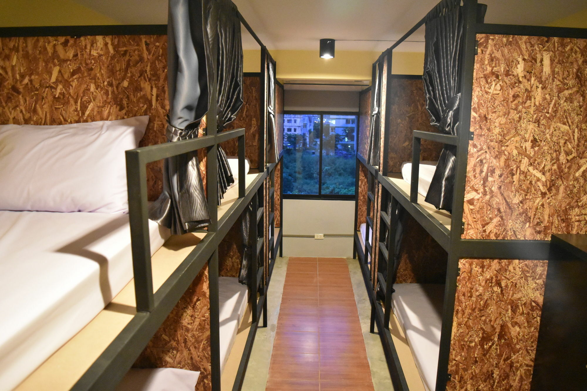 Hide Bangkok Hostel Eksteriør billede