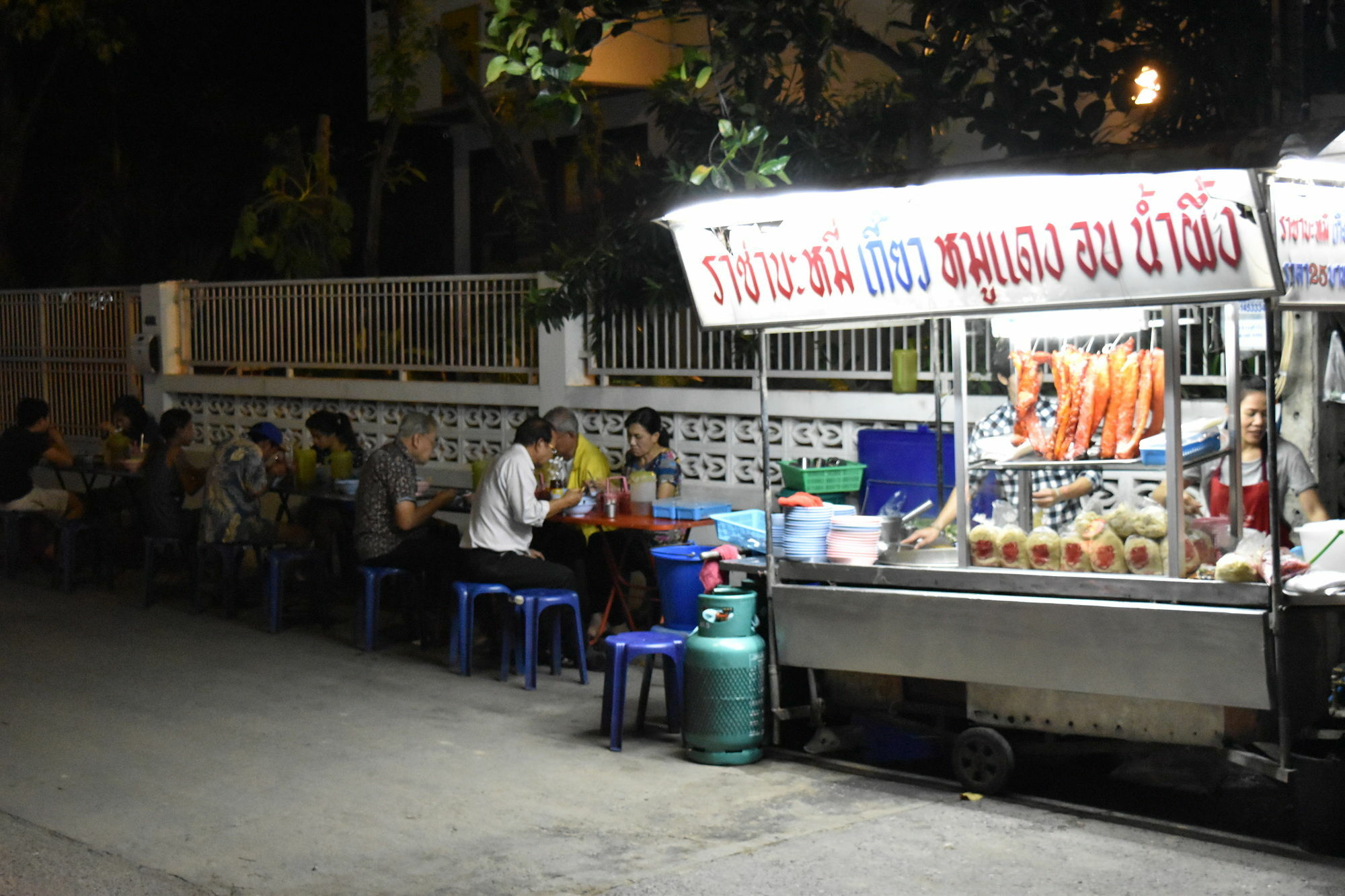 Hide Bangkok Hostel Eksteriør billede
