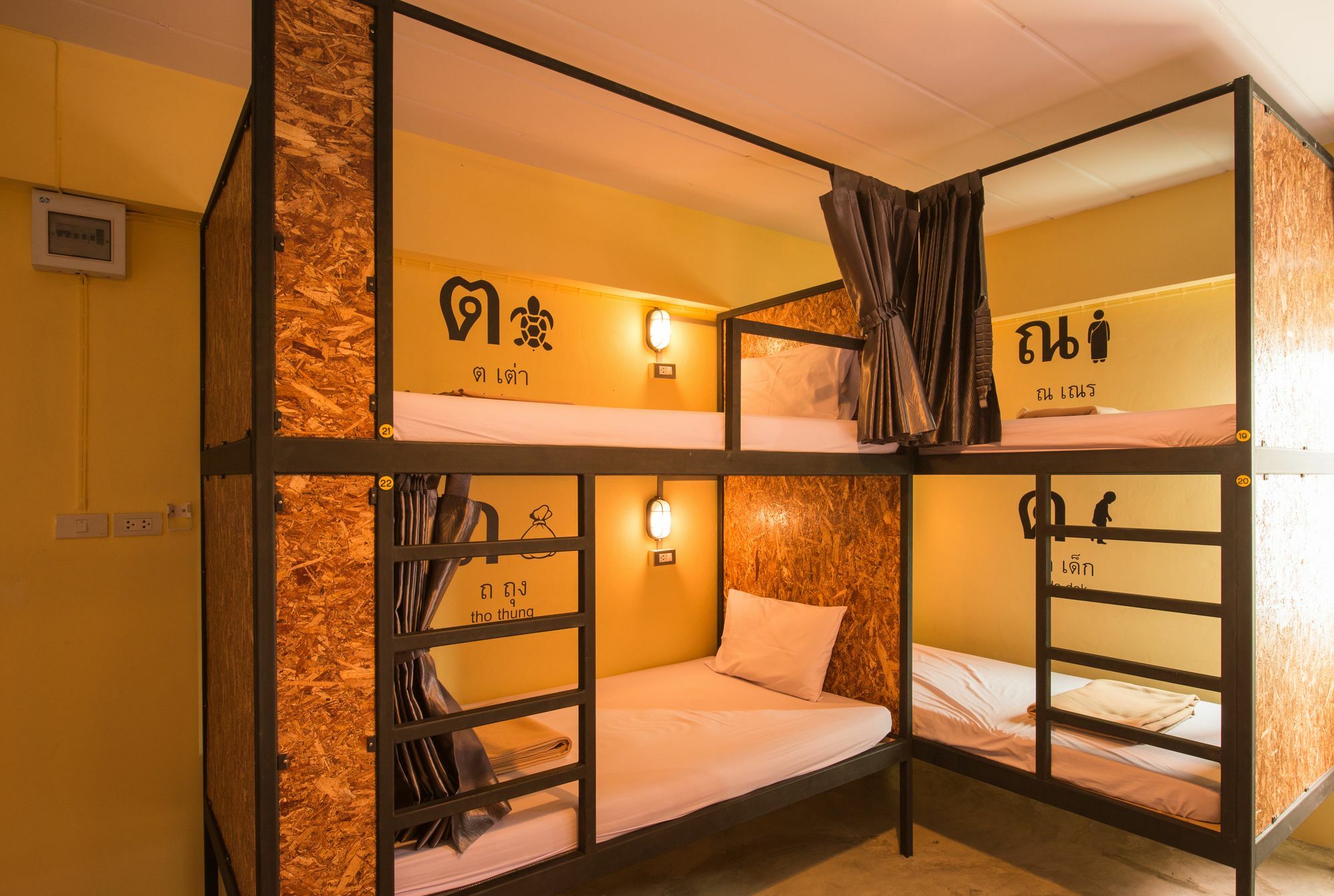 Hide Bangkok Hostel Eksteriør billede